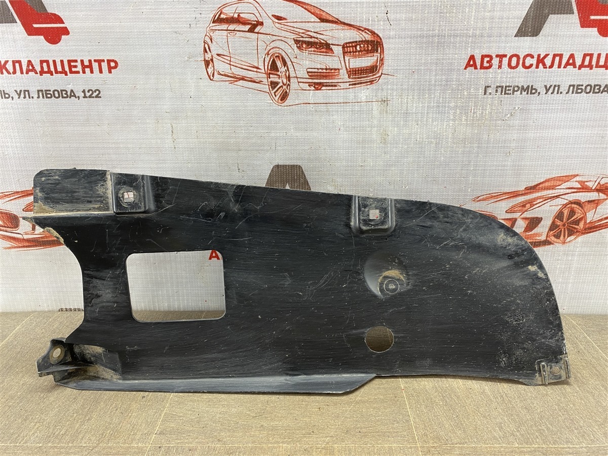 Пыльник бампера заднего TOYOTA LAND CRUISER 200 (2007-н.в.) 2015 левый (б/у)