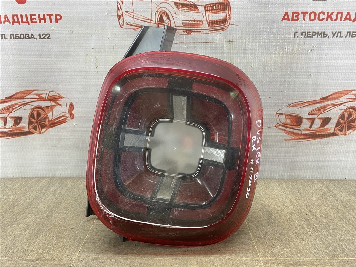 Фонарь правый RENAULT DUSTER (2020-н.в.) (б/у)