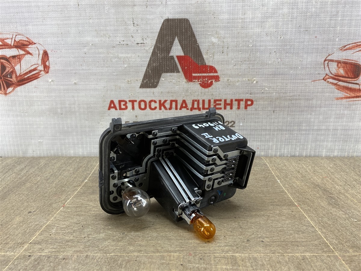 Фонарь - плата RENAULT DUSTER (2020-н.в.) правый (б/у)