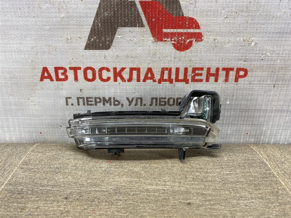 Фонарь - повторитель указателя поворота. SKODA KODIAQ (2016-н.в.) правый (б/у)