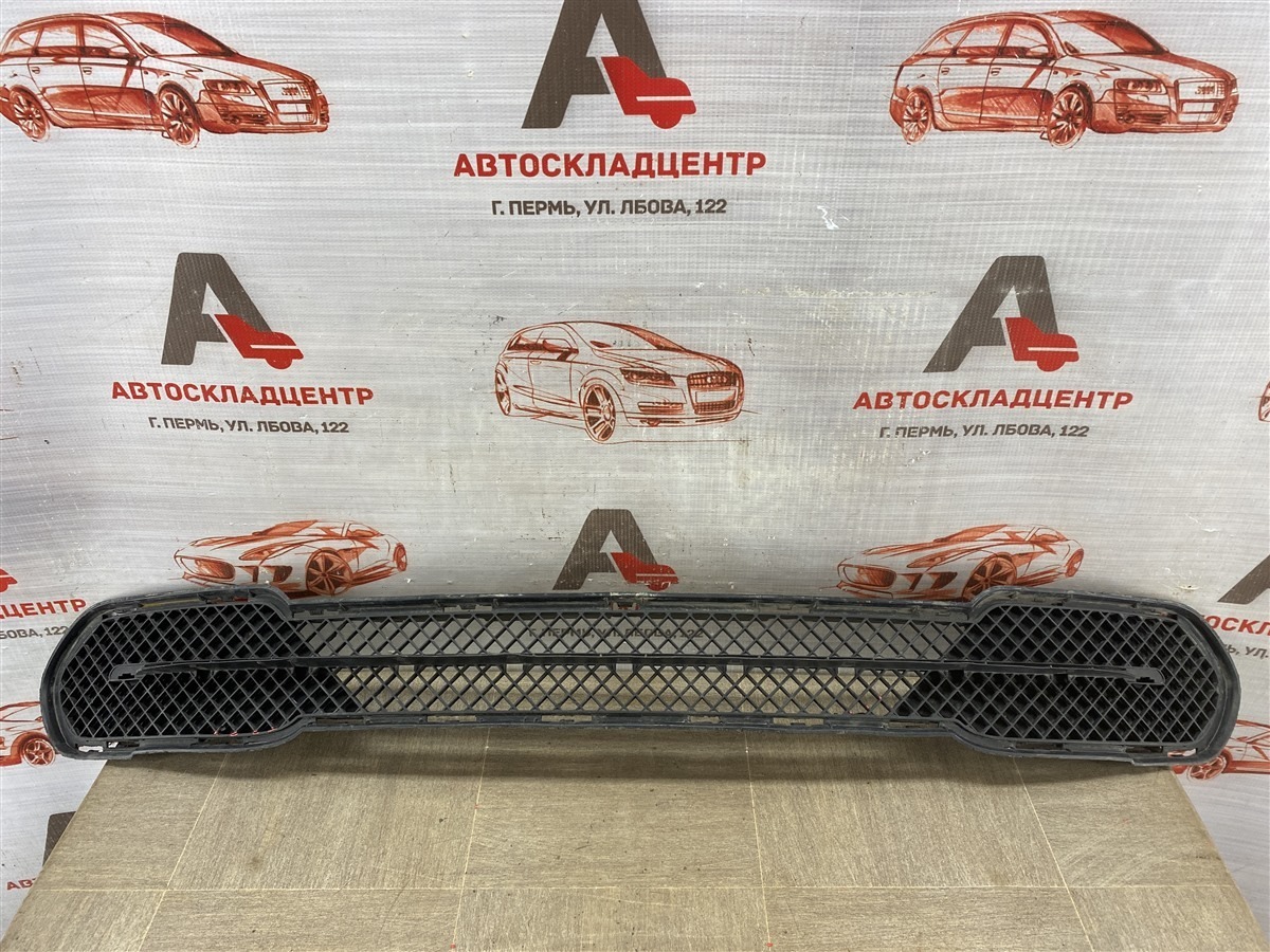 Решетка бампера переднего BMW X1-series (E84) 2009-2015 2012 (б/у)