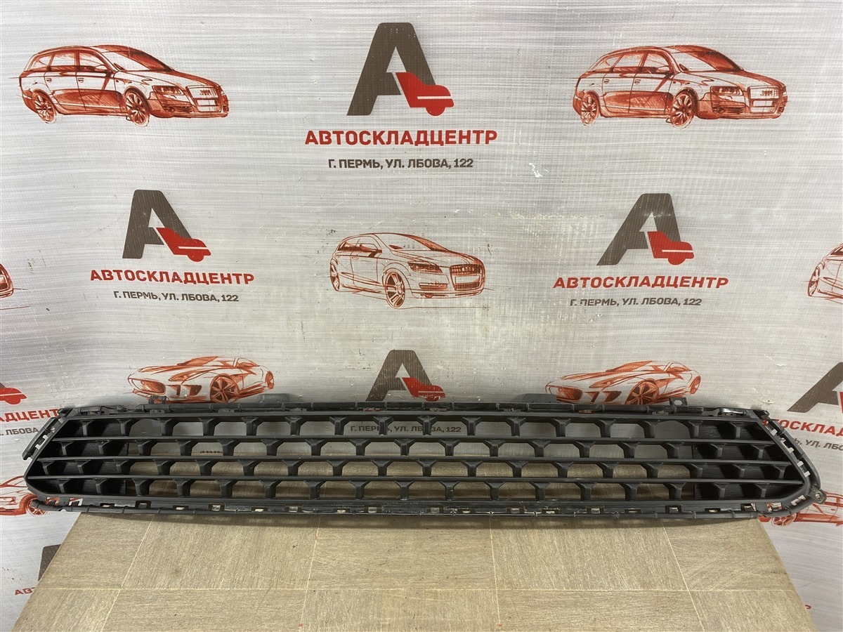 Решетка бампера переднего HYUNDAI SANTA-FE (2018-н.в.) 2020 (б/у)