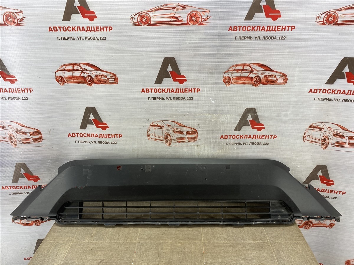 Решетка бампера переднего TOYOTA RAV-4 (XA50) 2018-н.в. (б/у)