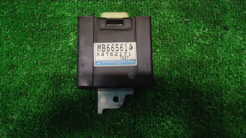 Электронный блок MITSUBISHI PAJERO V45 6G74 MB665614 контрактная