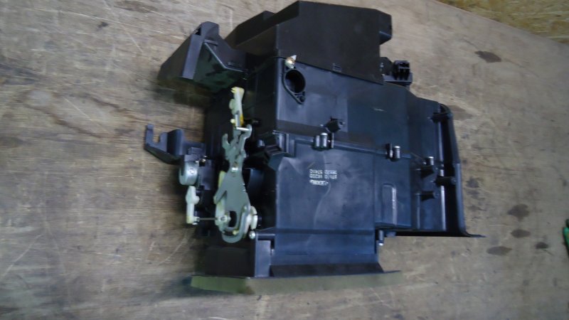 Корпус радиатора печки ELGRAND AVWE50 QD32ETI