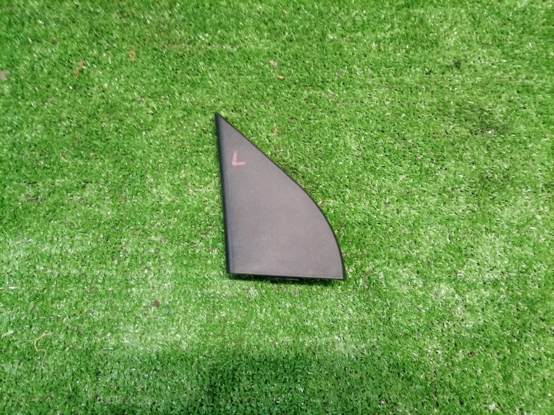 Уголок двери передний левый Toyota Liteace Noah SR50 3SFE контрактная