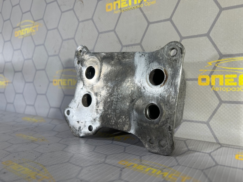 Радиатор масляный Astra H Z13DTH Радиатор масляный Astra H Z13DTH