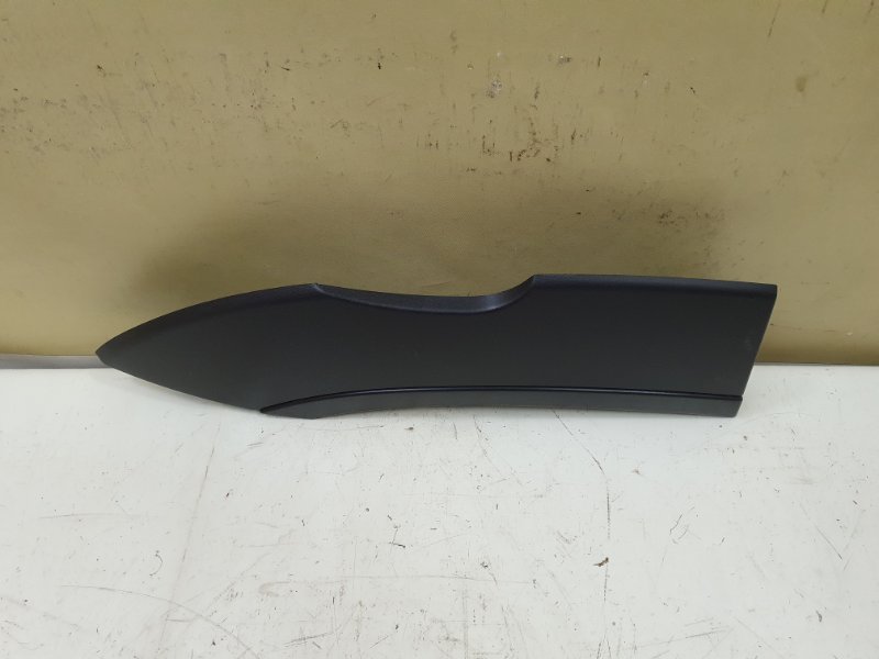 Накладка бампера задняя правая Niva