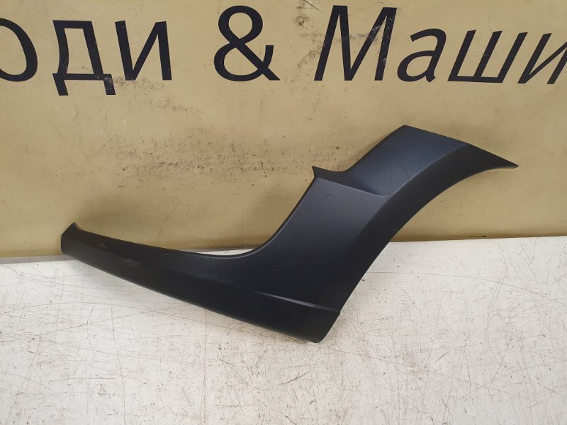 Накладка бампера левая передняя Lada Largus Cross 8450009370