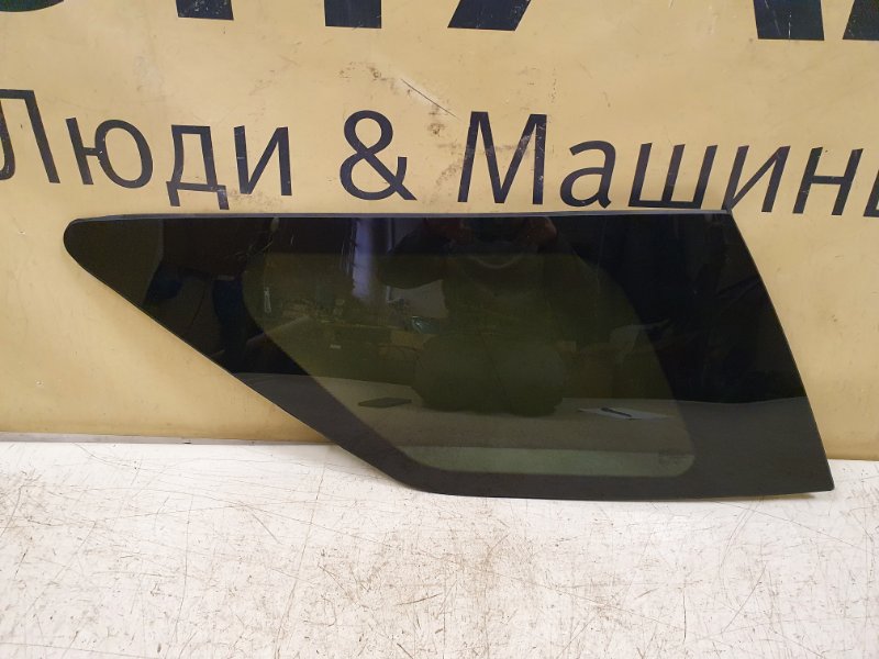 Стекло собачника заднее левое Cadillac SRX 1 89025336 новая