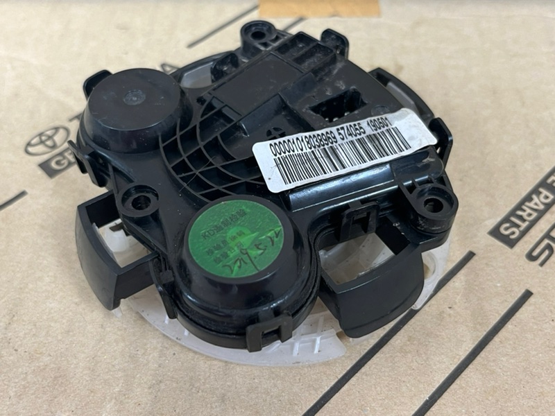 Механизм регулировки зеркала левый Emgrand X7 Механизм регулировки зеркала левый Emgrand X7