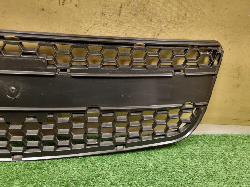 Решетка радиатора Chevrolet Niva