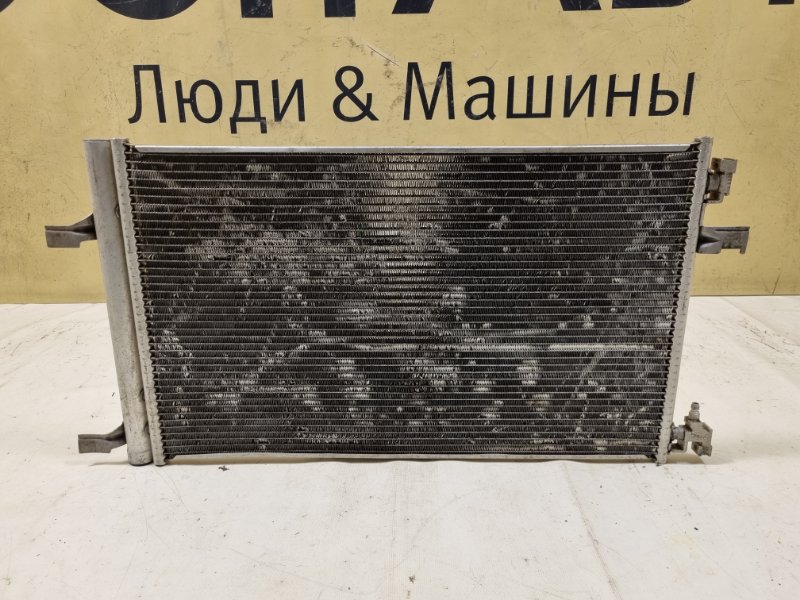 Радиатор кондиционера Chevrolet Cruze 13377763 Б/У