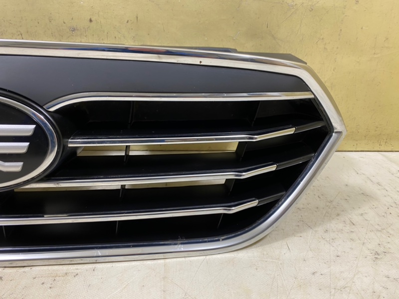 Решетка радиатора Besturn X40