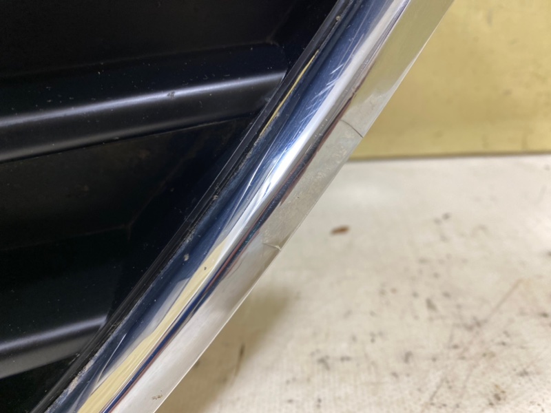 Решетка радиатора Besturn X40