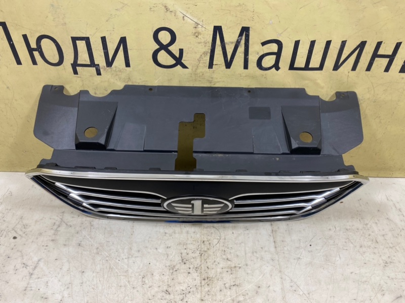Решетка радиатора Besturn X40