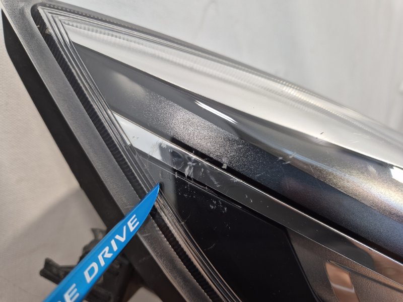 Фара передняя правая Besturn X80