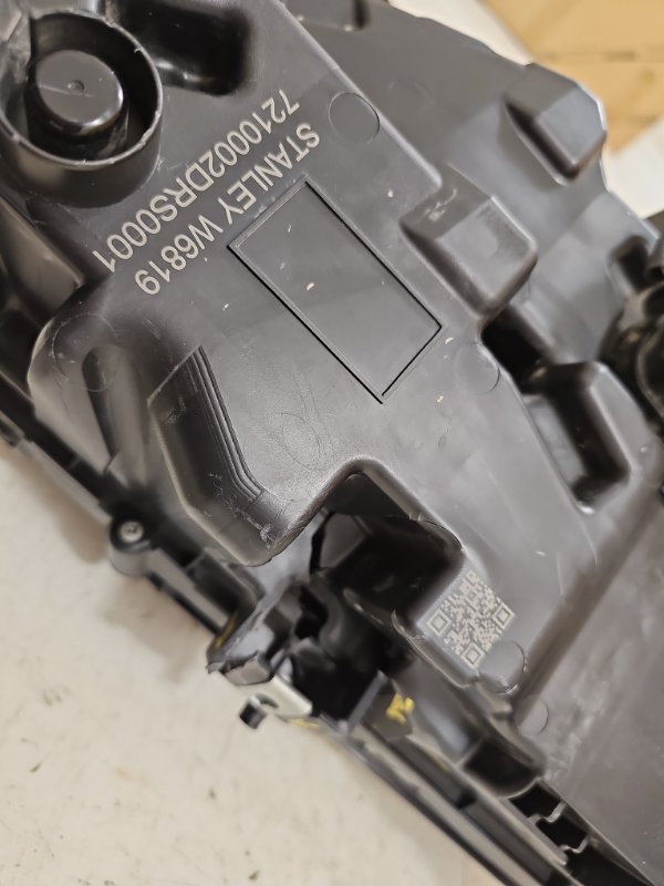 Фара на запчасти правая GS8 2 Фара на запчасти правая GS8 2