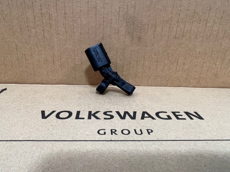 Датчик abs задний левый Volkswagen Polo 5 WHT003863 новая