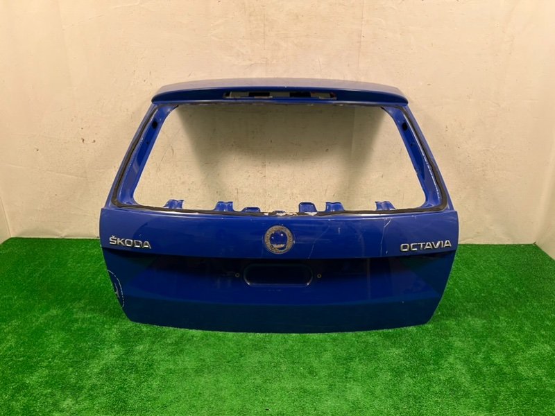 Крышка багажника Skoda Octavia A7 FL 5E9827023B Б/У