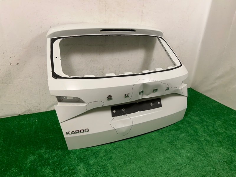 Крышка багажника Karoq Крышка багажника Karoq