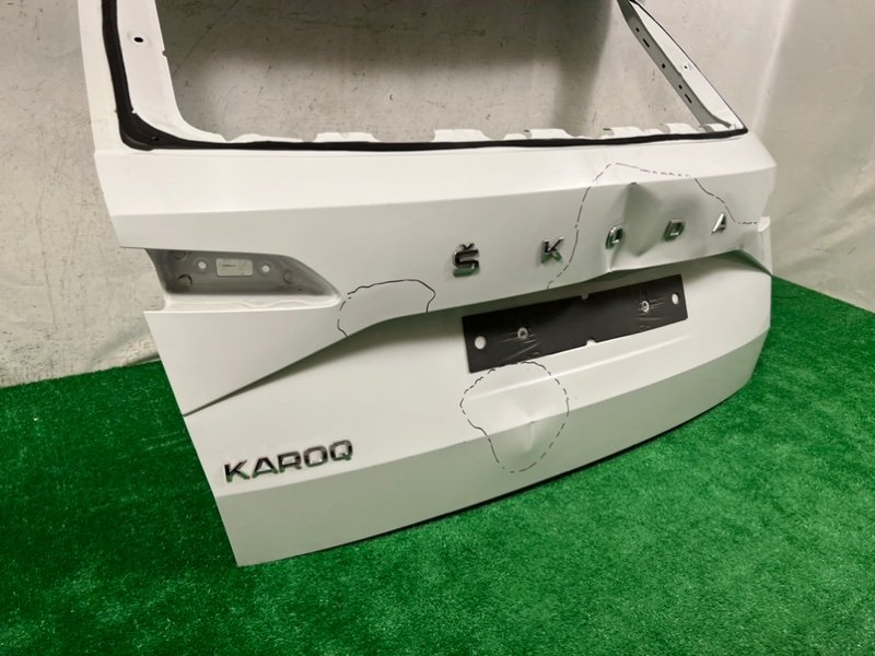 Крышка багажника Karoq Крышка багажника Karoq