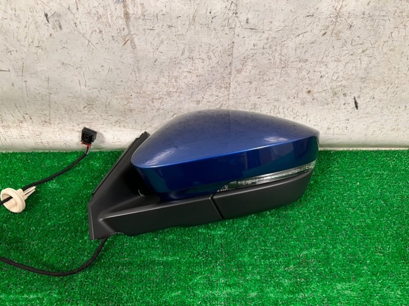 Зеркало левое Karoq 1