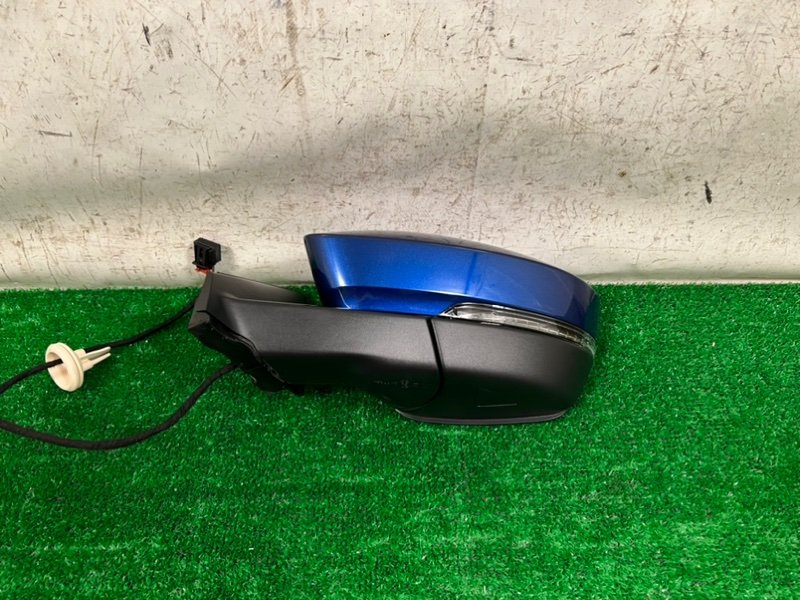 Зеркало левое Skoda Karoq 1