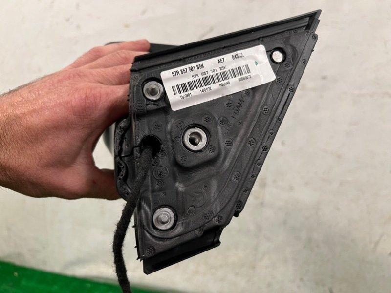 Зеркало левое Karoq 1