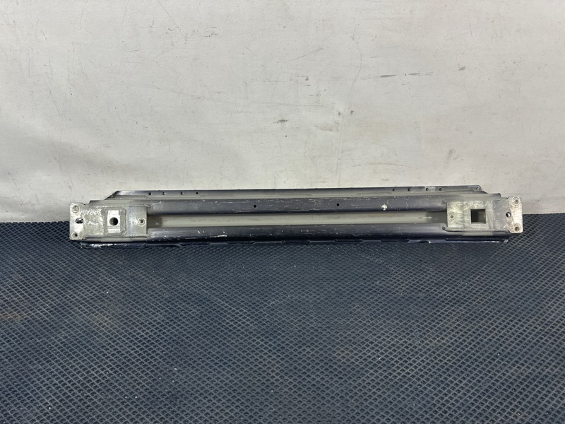 Усилитель бампера передний XF 2