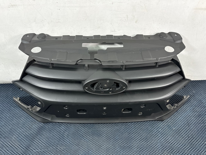 Решетка радиатора Granta FL Решетка радиатора Granta FL