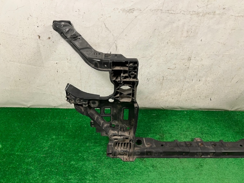 Панель передняя G80 1