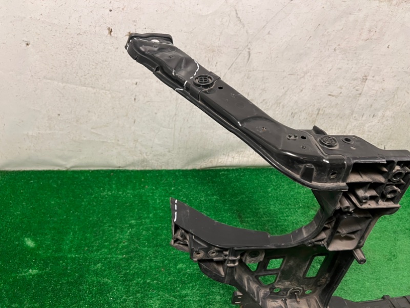 Панель передняя G80 1