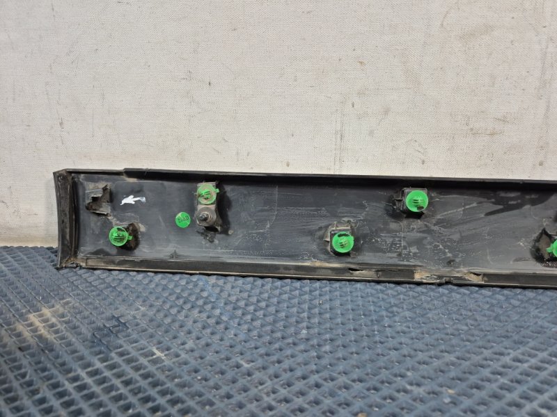 Накладка двери задняя левая Jolion 1