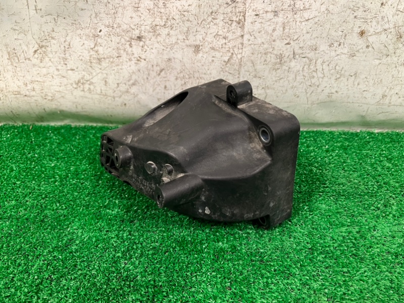 Кронштейн опоры двигателя правый GLE 166 OM642