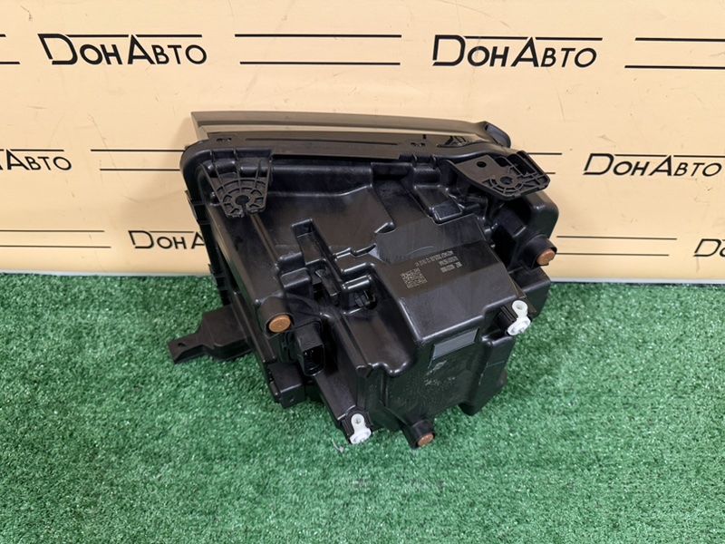Фара правая T1