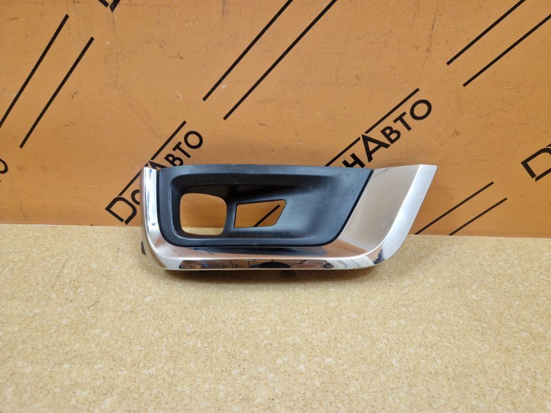 Окантовка ПТФ правая Toyota Land Cruiser 300 5212760280 Б/У