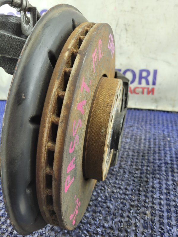 Ступица передняя правая PASSAT 3C5 CAXA