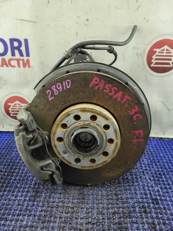 Запчасть ступица передняя левая VOLKSWAGEN PASSAT 3C5 CAXA контрактная Ступица передняя левая VOLKSWAGEN PASSAT 3C5 CAXA контрактная