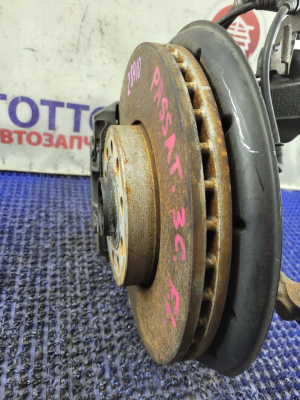 Ступица передняя левая VOLKSWAGEN PASSAT 3C5 CAXA Ступица передняя левая VOLKSWAGEN PASSAT 3C5 CAXA