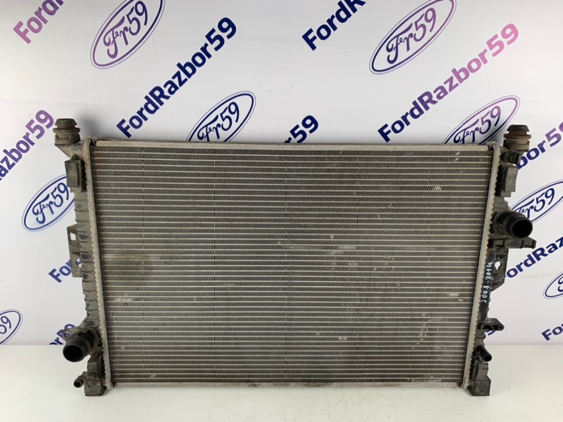 Запчасть радиатор двс Land Rover Freelander 2007-2014 L359 2.2 Б/У Радиатор ДВС Land Rover Freelander 2007-2014 L359 2.2 Б/У