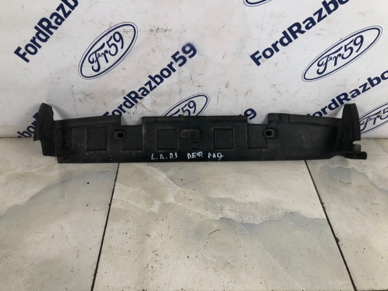 Дефлектор над радиаторами Land Rover Discovery 2004-2009 LR3 контрактная