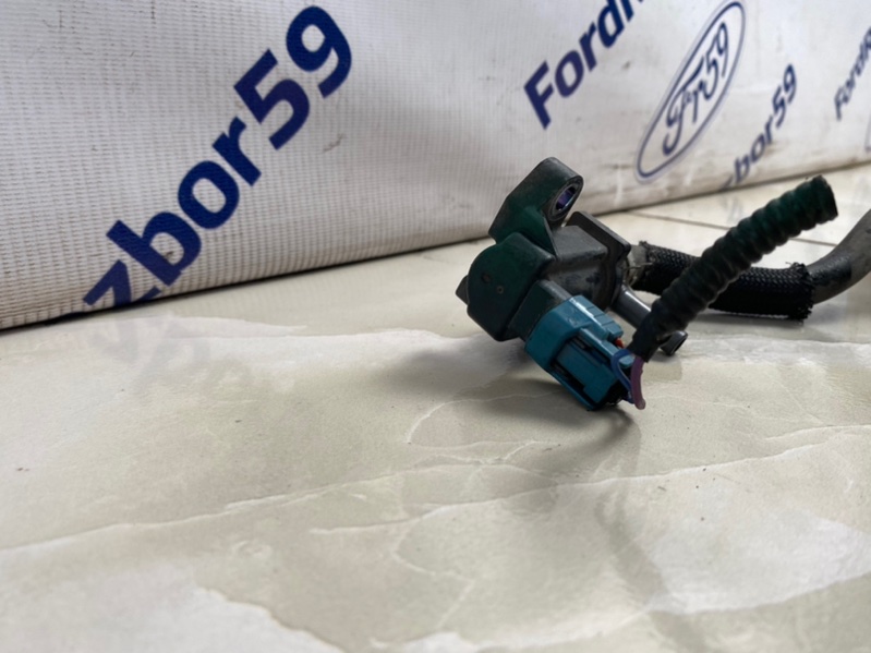 Клапан вакумный Toyota Yaris XP90 1.0 (1KR-FE) Клапан вакумный Toyota Yaris XP90 1.0 (1KR-FE)