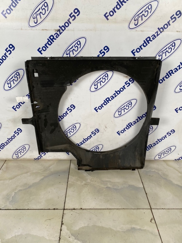 Воздуховод радиатора Range Rover 2002-2005 L322 Воздуховод радиатора Range Rover 2002-2005 L322