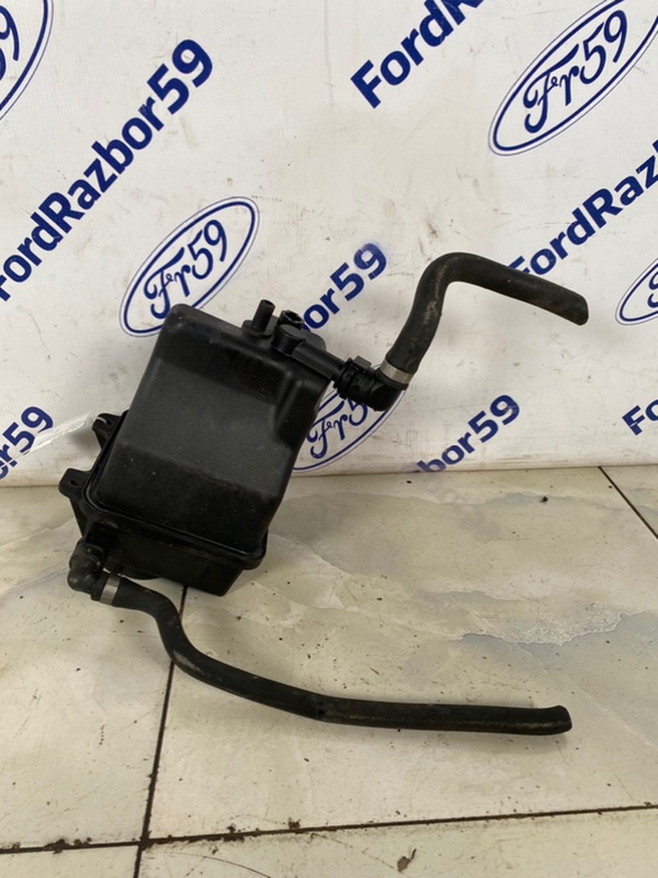 Запчасть бачок расширительный Land Rover Range Rover 2002-2005 L322 контрактная Бачок расширительный Land Rover Range Rover 2002-2005 L322 контрактная