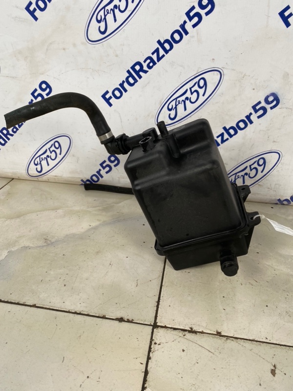 Бачок расширительный Range Rover 2002-2005 L322 Бачок расширительный Range Rover 2002-2005 L322