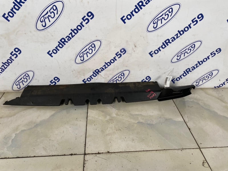 Запчасть дефлектор радиатора Land Rover Range Rover 2002-2005 L322 контрактная Дефлектор радиатора Land Rover Range Rover 2002-2005 L322 контрактная