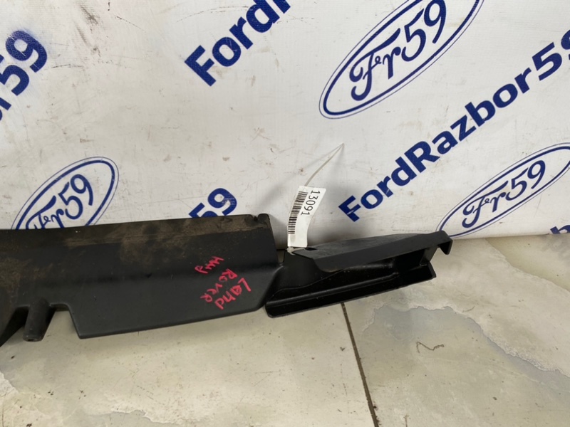 Дефлектор радиатора Range Rover 2002-2005 L322 Дефлектор радиатора Range Rover 2002-2005 L322