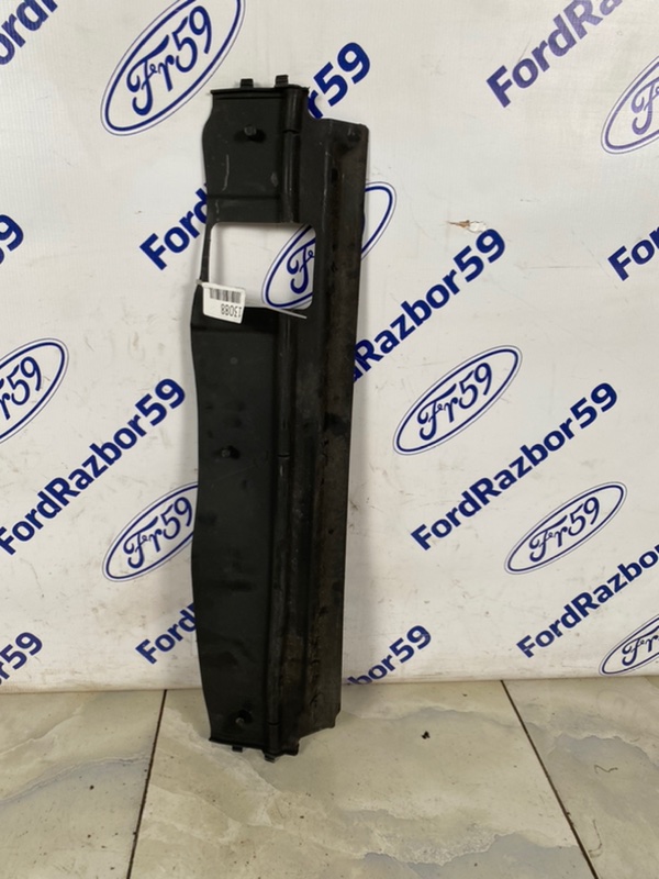 Запчасть дефлектор над радиаторами Land Rover Range Rover 2002-2005 L322 контрактная Дефлектор над радиаторами Land Rover Range Rover 2002-2005 L322 контрактная