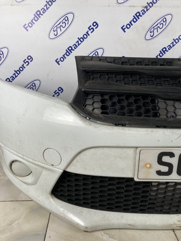 Бампер передний Dacia Sandero B52